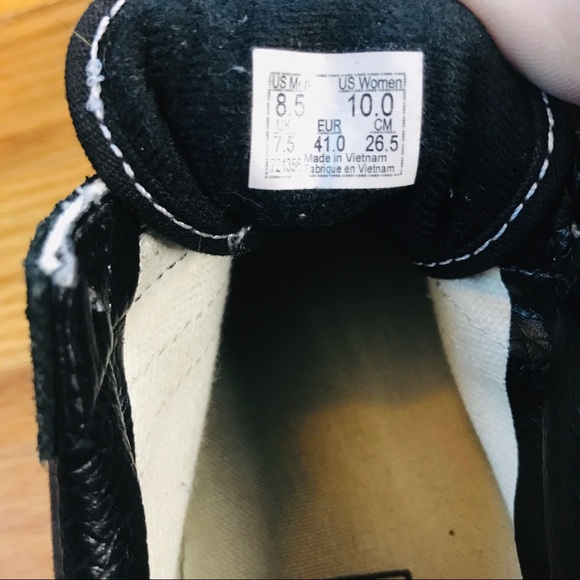 Size 8.5 | Vans Black and White Skater Shoes - Picture 7 of 7